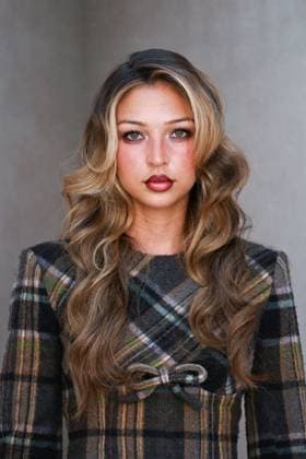 PFW Acne Studios Photocall Eva Queen attending the Acne Studios Womenswear Spring Summer 2026 show as part of Paris Fashion Week in Paris, France on October 01, 2025. Photo by Aurore Marechal ABACAPRESS.COM Paris France  Copyright: xMarechalxAurore ABACAx