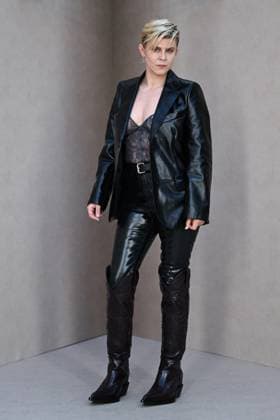 PFW Acne Studios Photocall Robyn attending the Acne Studios Womenswear Spring Summer 2026 show as part of Paris Fashion Week in Paris, France on October 01, 2025. Photo by Aurore Marechal ABACAPRESS.COM Paris France  Copyright: xMarechalxAurore ABACAx