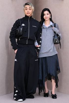 PFW Acne Studios Photocall Jey Jinhyeong and Mayu Kitazawa attending the Acne Studios Womenswear Spring Summer 2026 show as part of Paris Fashion Week in Paris, France on October 01, 2025. Photo by Aurore Marechal ABACAPRESS.COM Paris France  Copyright: xMarechalxAurore ABACAx