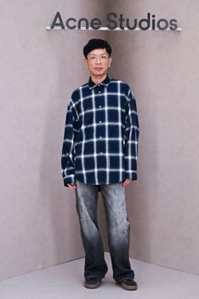 PFW Acne Studios Photocall Takuro Kuwata attending the Acne Studios Womenswear Spring Summer 2026 show as part of Paris Fashion Week in Paris, France on October 01, 2025. Photo by Aurore Marechal ABACAPRESS.COM Paris France  Copyright: xMarechalxAurore ABACAx