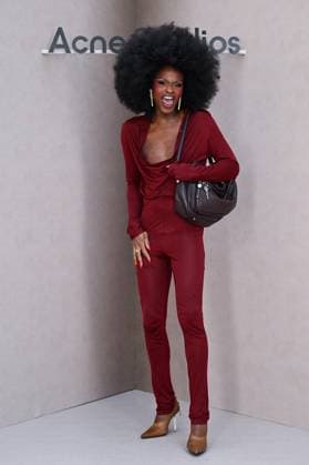 PFW Acne Studios Photocall Symone attending the Acne Studios Womenswear Spring Summer 2026 show as part of Paris Fashion Week in Paris, France on October 01, 2025. Photo by Aurore Marechal ABACAPRESS.COM Paris France  Copyright: xMarechalxAurore ABACAx