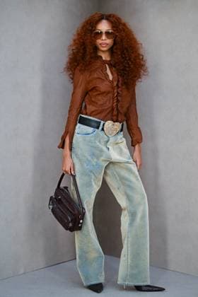 PFW Acne Studios Photocall Ravyn Lenae attending the Acne Studios Womenswear Spring Summer 2026 show as part of Paris Fashion Week in Paris, France on October 01, 2025. Photo by Aurore Marechal ABACAPRESS.COM Paris France  Copyright: xMarechalxAurore ABACAx