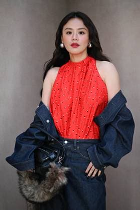 PFW Acne Studios Photocall Ma Sichun attending the Acne Studios Womenswear Spring Summer 2026 show as part of Paris Fashion Week in Paris, France on October 01, 2025. Photo by Aurore Marechal ABACAPRESS.COM Paris France  Copyright: xMarechalxAurore ABACAx