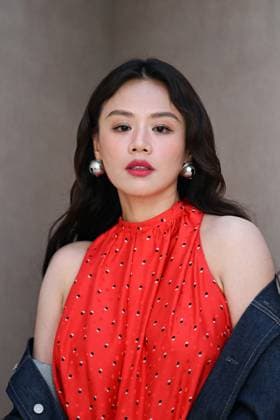PFW Acne Studios Photocall Ma Sichun attending the Acne Studios Womenswear Spring Summer 2026 show as part of Paris Fashion Week in Paris, France on October 01, 2025. Photo by Aurore Marechal ABACAPRESS.COM Paris France  Copyright: xMarechalxAurore ABACAx