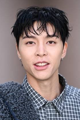 PFW Acne Studios Photocall Johnny Suh attending the Acne Studios Womenswear Spring Summer 2026 show as part of Paris Fashion Week in Paris, France on October 01, 2025. Photo by Aurore Marechal ABACAPRESS.COM Paris France  Copyright: xMarechalxAurore ABACAx