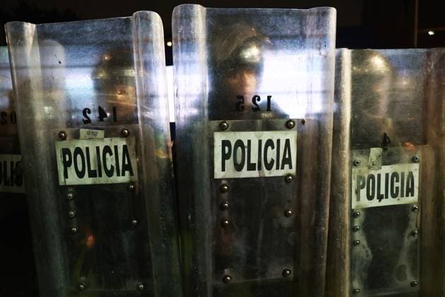 Protest in Mexico City against Israel s attack on the Global Sumud Flotilla MEXICO CITY, MEXICO - OCTOBER 01: Riot police stand guard during a protest against Israel s attack on the Global Sumud Flotilla, in Mexico City, Mexico on October 01, 2025. Daniel Cardenas Anadolu Mexico City Mexico. Editorial use only. Please get in touch for any other usage.  Copyright: x2025xAnadoluxDanielxCardenasx