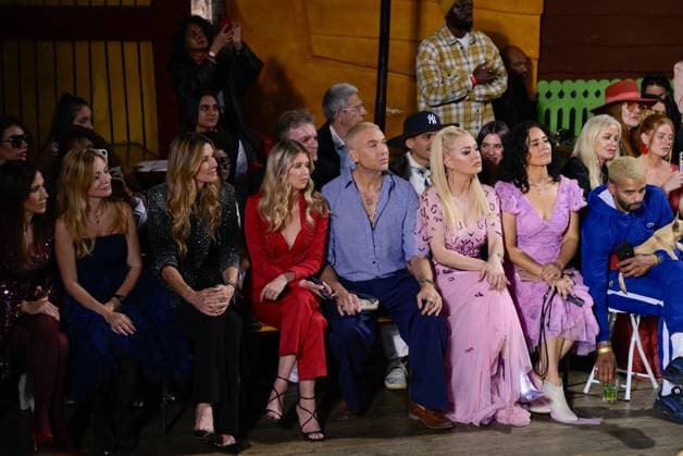 PFW - Christophe Guillarme Front Row A model walks the runway during the Christophe Guillarme Womenswear Spring Summer 2026 show as part of Paris Fashion Week on October 1, 2025 in Paris, France. Photo by Jana Call me J ABACAPRESS.COM Paris Ile de France France  Copyright: xJanaxCallxmexJ ABACAx