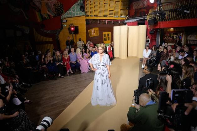 PFW - Christophe Guillarme Runway A model walks the runway during the Christophe Guillarme Womenswear Spring Summer 2026 show as part of Paris Fashion Week on October 1, 2025 in Paris, France. Photo by Jana Call me J ABACAPRESS.COM PParis Ile de France France  Copyright: xJanaxCallxmexJ ABACAx