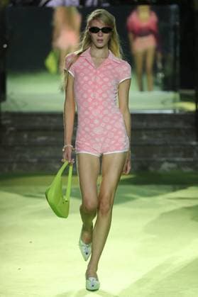 PFW - Casablanca Runway A model walks the runway during the Casablanca Womenswear Spring Summer 2026 show as part of Paris Fashion Week on October 01, 2025 in Paris, France. Photo by Alain-Gil Gonzalez ABACAPRESS.COM Paris France  Copyright: xGonzalezxAlain-Gil ABACAx