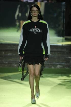 PFW - Casablanca Runway A model walks the runway during the Casablanca Womenswear Spring Summer 2026 show as part of Paris Fashion Week on October 01, 2025 in Paris, France. Photo by Alain-Gil Gonzalez ABACAPRESS.COM Paris France  Copyright: xGonzalezxAlain-Gil ABACAx