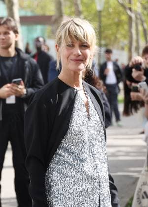 Marina Foïs aux arrivals du défilé Rabanne Collection Femme Prêt à Porter Printemps Eté 2026 lors de la Fashion Week de Paris PFW , à lUNESCO, à Paris, France, le 2 octobre 2025 Denis Guignebourg Bestimage Arrivals Rabanne fashion show as part of Spring Summer 2026 Paris Fashion Week on October 02, 2025 in Paris, France Paris France  Copyright: xDenisxGuignebourgx xBestimagexDenisxGuignebourgx xBestimagex