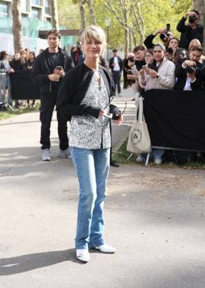 Marina Foïs aux arrivals du défilé Rabanne Collection Femme Prêt à Porter Printemps Eté 2026 lors de la Fashion Week de Paris PFW , à lUNESCO, à Paris, France, le 2 octobre 2025 Denis Guignebourg Bestimage Arrivals Rabanne fashion show as part of Spring Summer 2026 Paris Fashion Week on October 02, 2025 in Paris, France Paris France  Copyright: xDenisxGuignebourgx xBestimagexDenisxGuignebourgx xBestimagex