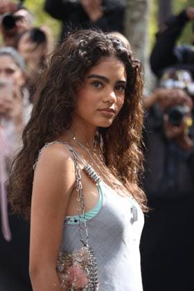 Guest aux arrivées du défilé Rabanne Collection Femme Prêt à Porter Printemps Eté 2026 lors de la Fashion Week de Paris PFW , à lUNESCO, à Paris, France, le 2 octobre 2025 Denis Guignebourg Bestimage Arrivals Rabanne fashion show as part of Spring Summer 2026 Paris Fashion Week on October 02, 2025 in Paris, France Paris France  Copyright: xDenisxGuignebourgx xBestimagexDenisxGuignebourgx xBestimagex