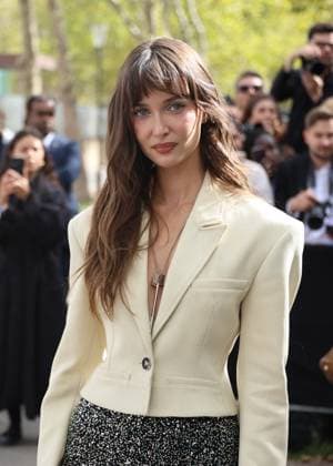 Ari Fournier aux arrivals du défilé Rabanne Collection Femme Prêt à Porter Printemps Eté 2026 lors de la Fashion Week de Paris PFW , à lUNESCO, à Paris, France, le 2 octobre 2025 Denis Guignebourg Bestimage Arrivals Rabanne fashion show as part of Spring Summer 2026 Paris Fashion Week on October 02, 2025 in Paris, France Paris France  Copyright: xDenisxGuignebourgx xBestimagexDenisxGuignebourgx xBestimagex