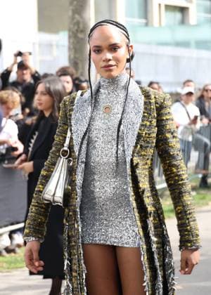 Yasmin Finney aux arrivals du défilé Rabanne Collection Femme Prêt à Porter Printemps Eté 2026 lors de la Fashion Week de Paris PFW , à lUNESCO, à Paris, France, le 2 octobre 2025 Denis Guignebourg Bestimage Arrivals Rabanne fashion show as part of Spring Summer 2026 Paris Fashion Week on October 02, 2025 in Paris, France Paris France  Copyright: xDenisxGuignebourgx xBestimagexDenisxGuignebourgx xBestimagex