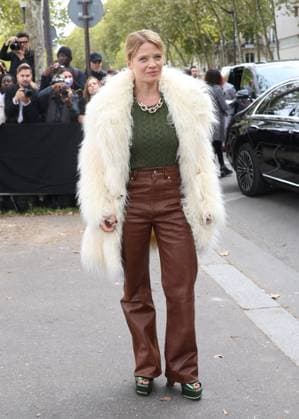 Mélanie Thierry aux arrivals du défilé Rabanne Collection Femme Prêt à Porter Printemps Eté 2026 lors de la Fashion Week de Paris PFW , à lUNESCO, à Paris, France, le 2 octobre 2025 Denis Guignebourg Bestimage Arrivals Rabanne fashion show as part of Spring Summer 2026 Paris Fashion Week on October 02, 2025 in Paris, France Paris France  Copyright: xDenisxGuignebourgx xBestimagexDenisxGuignebourgx xBestimagex