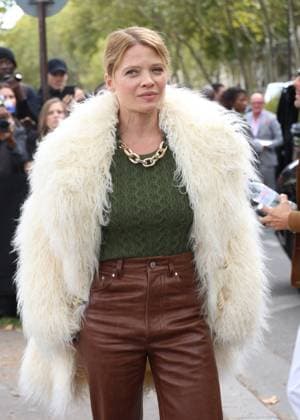 Mélanie Thierry aux arrivals du défilé Rabanne Collection Femme Prêt à Porter Printemps Eté 2026 lors de la Fashion Week de Paris PFW , à lUNESCO, à Paris, France, le 2 octobre 2025 Denis Guignebourg Bestimage Arrivals Rabanne fashion show as part of Spring Summer 2026 Paris Fashion Week on October 02, 2025 in Paris, France Paris France  Copyright: xDenisxGuignebourgx xBestimagexDenisxGuignebourgx xBestimagex