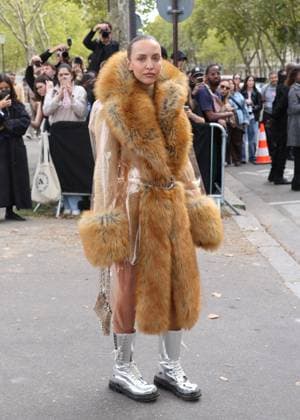 Carla Ginola aux arrivées du défilé Rabanne Collection Femme Prêt à Porter Printemps Eté 2026 lors de la Fashion Week de Paris PFW , à lUNESCO, à Paris, France, le 2 octobre 2025 Denis Guignebourg Bestimage Arrivals Rabanne fashion show as part of Spring Summer 2026 Paris Fashion Week on October 02, 2025 in Paris, France Paris France  Copyright: xDenisxGuignebourgx xBestimagexDenisxGuignebourgx xBestimagex