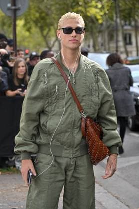 PFW Rabanne Outside Arrivals Matteo Sinet arriving at Rabanne show during Paris Fashion Week in Paris, France on October 2, 2025. Photo by Julien Reynaud APS-Medias ABACAPRESS.COM Paris France  Copyright: xReynaudxJulien APS-Medias ABACAx