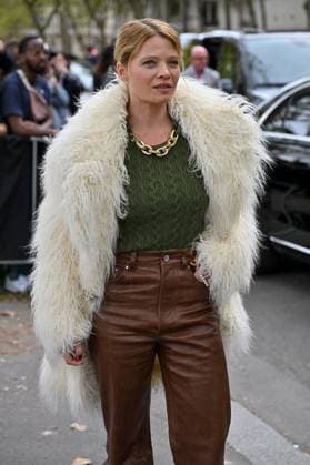 PFW Rabanne Outside Arrivals Melanie Thierry arriving at Rabanne show during Paris Fashion Week in Paris, France on October 2, 2025. Photo by Julien Reynaud APS-Medias ABACAPRESS.COM Paris France  Copyright: xReynaudxJulien APS-Medias ABACAx