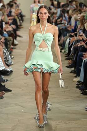 PFW - Rabanne Runway A model walks the runway during the Rabanne Womenswear Spring Summer 2026 show as part of Paris Fashion Week on October 02, 2025 in Paris, France. Photo by Alain-Gil Gonzalez ABACAPRESS.COM Paris France  Copyright: xGonzalezxAlain-Gil ABACAx