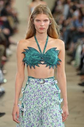PFW - Rabanne Runway A model walks the runway during the Rabanne Womenswear Spring Summer 2026 show as part of Paris Fashion Week on October 02, 2025 in Paris, France. Photo by Alain-Gil Gonzalez ABACAPRESS.COM Paris France  Copyright: xGonzalezxAlain-Gil ABACAx