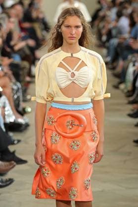 PFW - Rabanne Runway A model walks the runway during the Rabanne Womenswear Spring Summer 2026 show as part of Paris Fashion Week on October 02, 2025 in Paris, France. Photo by Alain-Gil Gonzalez ABACAPRESS.COM Paris France  Copyright: xGonzalezxAlain-Gil ABACAx