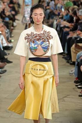 PFW - Rabanne Runway A model walks the runway during the Rabanne Womenswear Spring Summer 2026 show as part of Paris Fashion Week on October 02, 2025 in Paris, France. Photo by Alain-Gil Gonzalez ABACAPRESS.COM Paris France  Copyright: xGonzalezxAlain-Gil ABACAx