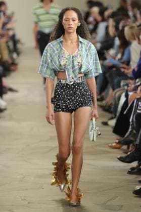 PFW - Rabanne Runway A model walks the runway during the Rabanne Womenswear Spring Summer 2026 show as part of Paris Fashion Week on October 02, 2025 in Paris, France. Photo by Alain-Gil Gonzalez ABACAPRESS.COM Paris France  Copyright: xGonzalezxAlain-Gil ABACAx