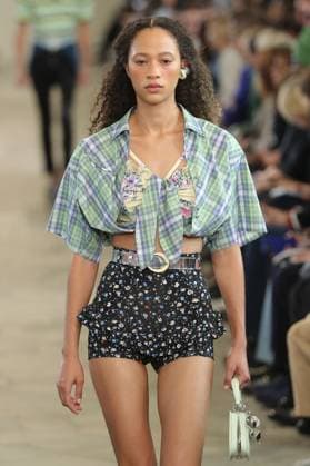 PFW - Rabanne Runway A model walks the runway during the Rabanne Womenswear Spring Summer 2026 show as part of Paris Fashion Week on October 02, 2025 in Paris, France. Photo by Alain-Gil Gonzalez ABACAPRESS.COM Paris France  Copyright: xGonzalezxAlain-Gil ABACAx