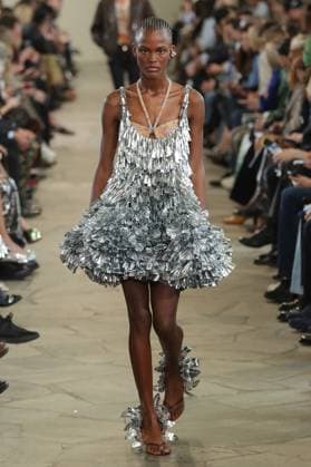PFW - Rabanne Runway A model walks the runway during the Rabanne Womenswear Spring Summer 2026 show as part of Paris Fashion Week on October 02, 2025 in Paris, France. Photo by Alain-Gil Gonzalez ABACAPRESS.COM Paris France  Copyright: xGonzalezxAlain-Gil ABACAx