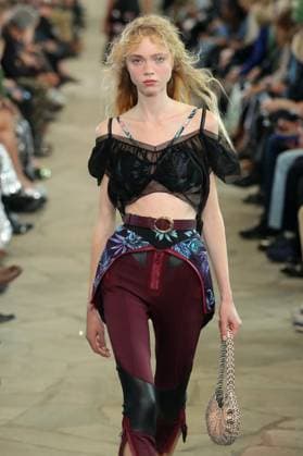PFW - Rabanne Runway A model walks the runway during the Rabanne Womenswear Spring Summer 2026 show as part of Paris Fashion Week on October 02, 2025 in Paris, France. Photo by Alain-Gil Gonzalez ABACAPRESS.COM Paris France  Copyright: xGonzalezxAlain-Gil ABACAx