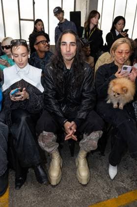 Willy Cartier au défilé Grounds Collection Prêt à Porter Printemps Été 2026 lors de la Fashion Week de Paris PFW , le 2 Octobre 2025 Jeremy MELLOUL Bestimage Celebrities at Grounds Fashion Show Ready to Wear Collection Spring Summer 2026 during Paris Fashion Week on 2nd, October, 2025  Copyright: xJeremyxMelloulx xBestimagexJeremyxMelloulx xBestimagex