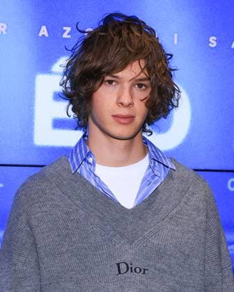Meteors Premiere - Paris Actor Paul Kircher attends the photocall for the premiere of Meteors held at the UGC Les Halles in Paris, France on October 2, 2025. Photo by David Boyer ABACAPRESS.COM Paris France  Copyright: xBoyerxDavid ABACAx
