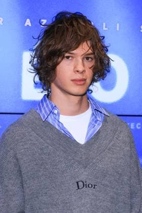 Meteors Premiere - Paris Actor Paul Kircher attends the photocall for the premiere of Meteors held at the UGC Les Halles in Paris, France on October 2, 2025. Photo by David Boyer ABACAPRESS.COM Paris France  Copyright: xBoyerxDavid ABACAx