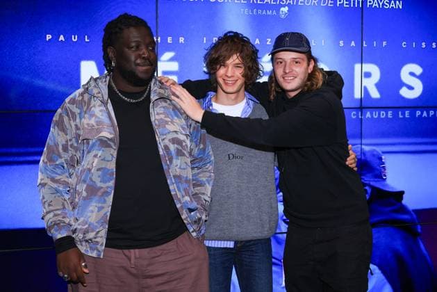 Meteors Premiere - Paris Salim Cisse, Actor Paul Kircher and Actor Idir Azougli attend the photocall for the premiere of Meteors held at the UGC Les Halles in Paris, France on October 2, 2025. Photo by David Boyer ABACAPRESS.COM Paris France  Copyright: xBoyerxDavid ABACAx