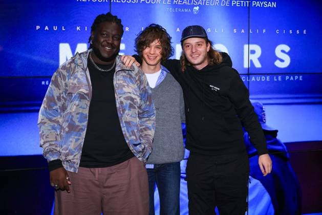 Meteors Premiere - Paris Salim Cisse, Actor Paul Kircher and Actor Idir Azougli attend the photocall for the premiere of Meteors held at the UGC Les Halles in Paris, France on October 2, 2025. Photo by David Boyer ABACAPRESS.COM Paris France  Copyright: xBoyerxDavid ABACAx