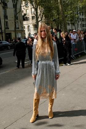 PFW - Paco Rabanne Outside Arrivals Joana Preiss at Paco Rabanne show during the Womenswear Spring Summer 2026 as part of Paris Fashion Week on October 2, 2025 in Paris, France. Photo by Robin Psaila ABACAPRESS.COM Paris France  Copyright: xPsailaxRobin ABACAx