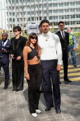 PFW - Paco Rabanne Outside Arrivals Guest at Paco Rabanne show during the Womenswear Spring Summer 2026 as part of Paris Fashion Week on October 2, 2025 in Paris, France. Photo by Robin Psaila ABACAPRESS.COM Paris France  Copyright: xPsailaxRobin ABACAx