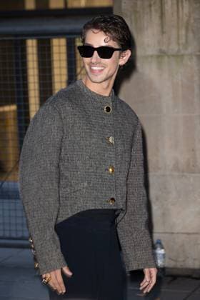PFW - Schiaparelli Womenswear Spring-Summer - Arrivals NB Manu Rios arriving at the Schiaparelli Womenswear Spring-Summer 2026 show as part of Paris Fashion Week on October 02, 2025 in Paris, France. Photo by Nasser Berzane ABACAPRESS.COM Paris France  Copyright: xBerzanexNasser ABACAx