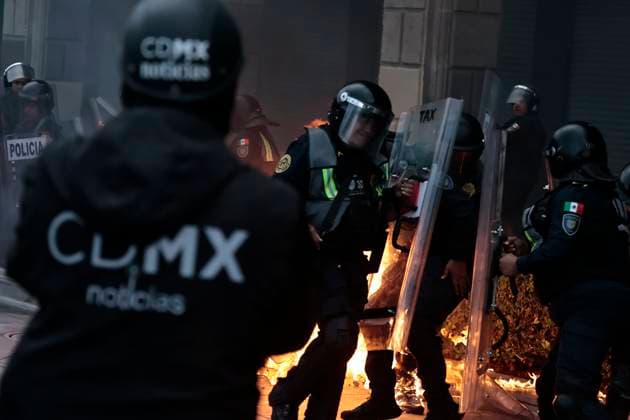 October 2, 2025, Mexico, Cdmx, Mexico: The year 1968 was marked by an unforgettable event: the Plaza de las Tres in Tlatelolco witnessed a student rally protesting disagreements with the government over the organization of the Olympics in Mexico. During the protest, flares of light were seen in the sky, alerting the military and police of the time to begin the Student Massacre. Today, 57 years after this event, thousands of students, groups of disappeared persons, and members of the 68 student movement gathered in the Plaza de las Tres Culturas to march toward Mexico City s Zocalo and commemorate the tragic anniversary of the Tlatelolco Massacre, demanding justice for all those victims who peacefully demonstrated and were killed for their - ZUMAp204 20251002_zip_p204_110 Copyright: xJosuexPerezx