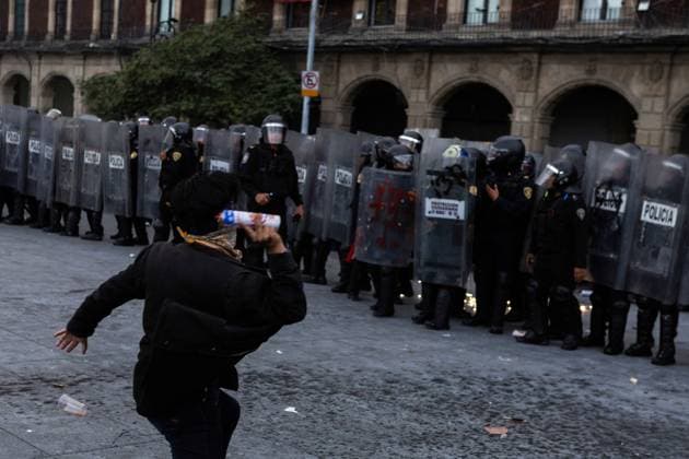October 2, 2025, Mexico City, Mexico: Fifty-seven years after the massacre of students in Plaza Tlatelolco, survivors, students, and civil society at large marched toward Mexico City s ZoÂ³calo. The event included demonstrations in solidarity with the Palestinian people and clashes between police and some protesters. Mexico City Mexico - ZUMAl178 20251002_znp_l178_044 Copyright: xCristianxLeyvax