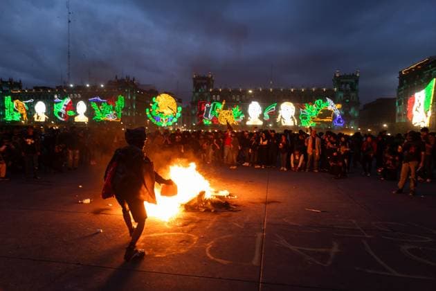 October 2, 2025, Mexico City, Mexico: Fifty-seven years after the massacre of students in Plaza Tlatelolco, survivors, students, and civil society at large marched toward Mexico City s ZoÂ³calo. The event included demonstrations in solidarity with the Palestinian people and clashes between police and some protesters. Mexico City Mexico - ZUMAl178 20251002_znp_l178_059 Copyright: xCristianxLeyvax