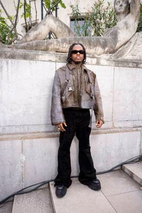 Gunna at Rick Owens Women Ready to Wear Spring Summer 2026 Collection fashion show, during Paris Fashion Week on october 2nd 2025 Perusseau Da Silva Bestimage Celebrities at Rick Owens Women Ready to Wear Spring Summer 2026 Collection fashion show, during Paris Fashion Week on october 2nd 2025 Paris France  Copyright: xTizianoxDaxSilvax-xPierrexPerusseaux xBestimagexTizianoxDaxSilvax-xPierrexPerusseaux xBestimagex
