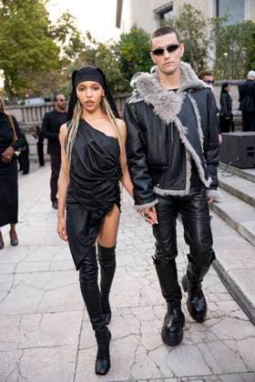 FKA Twigs and her partner at Rick Owens Women Ready to Wear Spring Summer 2026 Collection fashion show, during Paris Fashion Week on october 2nd 2025 Perusseau Da Silva Bestimage Celebrities at Rick Owens Women Ready to Wear Spring Summer 2026 Collection fashion show, during Paris Fashion Week on october 2nd 2025 Paris France  Copyright: xTizianoxDaxSilvax-xPierrexPerusseaux xBestimagexTizianoxDaxSilvax-xPierrexPerusseaux xBestimagex