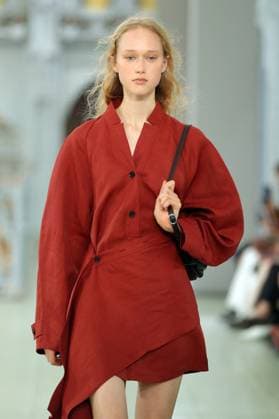 PFW - Times Runway A model walks the runway during the Times Womenswear Spring Summer 2026 show as part of Paris Fashion Week on October 02, 2025 in Paris, France. Photo by Alain-Gil Gonzalez ABACAPRESS.COM Paris France  Copyright: xGonzalezxAlain-Gil ABACAx