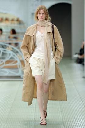 PFW - Times Runway A model walks the runway during the Times Womenswear Spring Summer 2026 show as part of Paris Fashion Week on October 02, 2025 in Paris, France. Photo by Alain-Gil Gonzalez ABACAPRESS.COM Paris France  Copyright: xGonzalezxAlain-Gil ABACAx