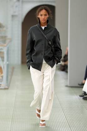 PFW - Times Runway A model walks the runway during the Times Womenswear Spring Summer 2026 show as part of Paris Fashion Week on October 02, 2025 in Paris, France. Photo by Alain-Gil Gonzalez ABACAPRESS.COM Paris France  Copyright: xGonzalezxAlain-Gil ABACAx