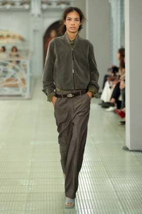 PFW - Times Runway A model walks the runway during the Times Womenswear Spring Summer 2026 show as part of Paris Fashion Week on October 02, 2025 in Paris, France. Photo by Alain-Gil Gonzalez ABACAPRESS.COM Paris France  Copyright: xGonzalezxAlain-Gil ABACAx