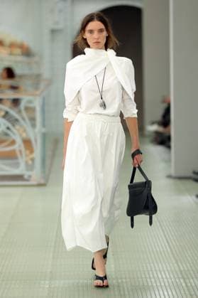 PFW - Times Runway A model walks the runway during the Times Womenswear Spring Summer 2026 show as part of Paris Fashion Week on October 02, 2025 in Paris, France. Photo by Alain-Gil Gonzalez ABACAPRESS.COM Paris France  Copyright: xGonzalezxAlain-Gil ABACAx